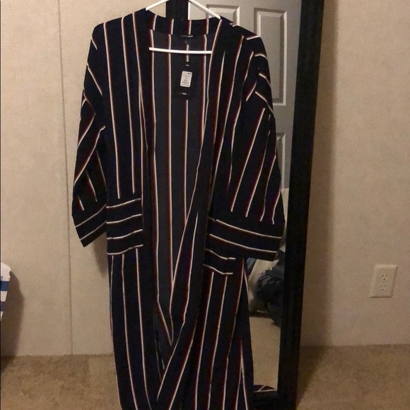 Kimono - Picture 3 of 5